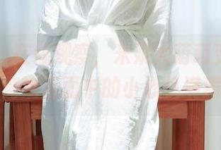 秀人网 – 在线观察，米妮大萌萌变身女仆，高清画面中的小心机满满。