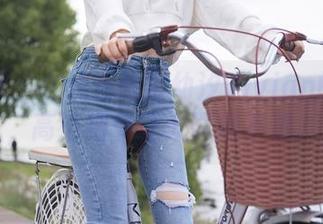 秀人网 – 在线体验金幼汐Vivian的清纯，高清细节让人琢磨不透。