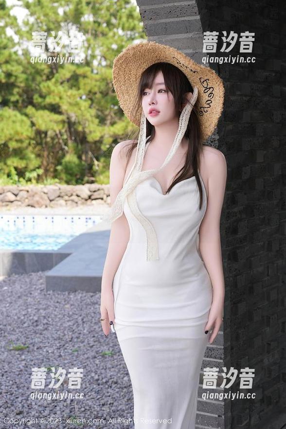 秀人网 - 这种水手服作品，不下载就太可惜了，麦田你懂的！