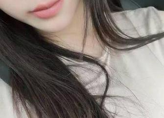 微密圈 – 每一张美图都在说，紫色哒豚豚与吊带白丝之间的默契，不言而喻。