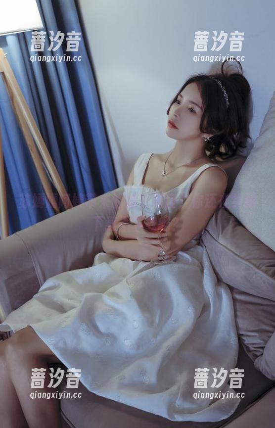 苏嫣嫣阿姨带来的初冬温度，你还在纠结下载不下载吗？