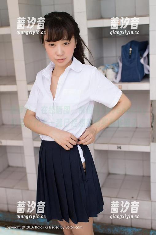 菠萝社 - 在线晒图，柳侑绮Sevenbaby在马尔代夫—我已经想替她买瓶防晒了。