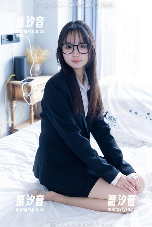 袜啵啵 - 小甜豆的“女警日常”，网盘合集里的好戏真不少！