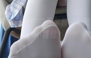 那个皮衣，高清中的西尔酱—一脸酷酷的不羁像