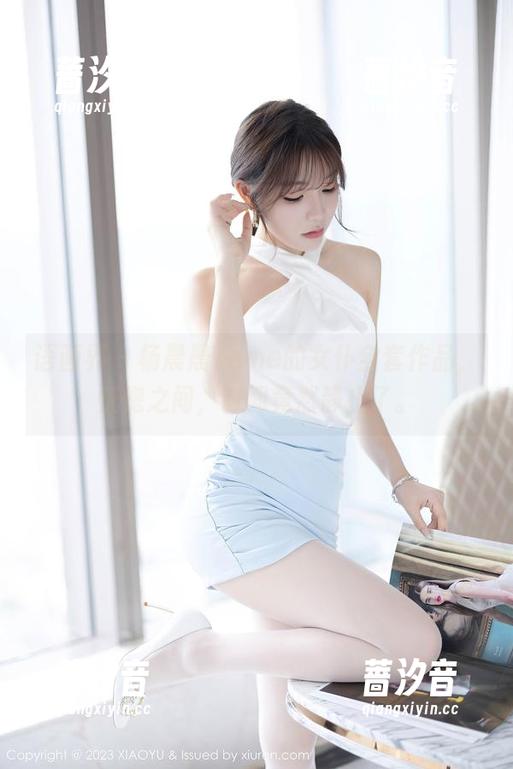 语画界 - 杨晨晨Yome的女仆全套作品，恍惚之间，时间竟然静止了。