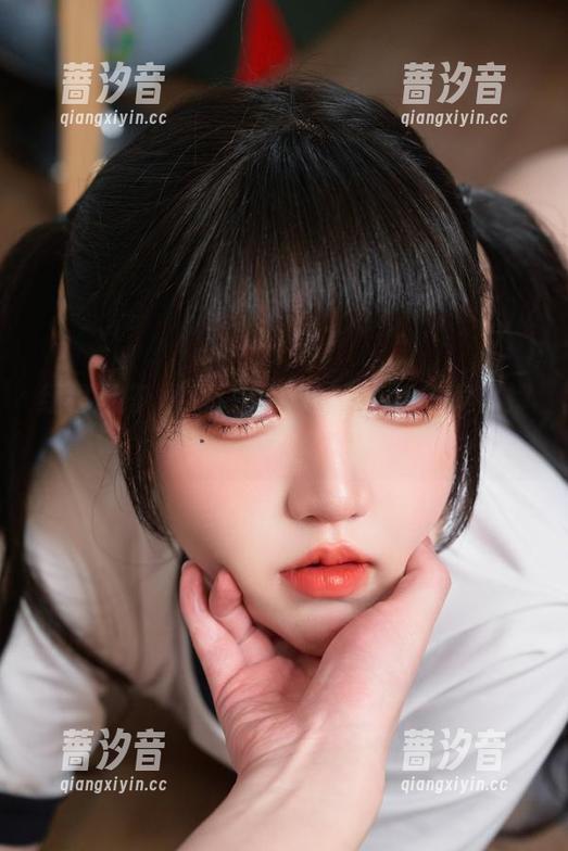 红裙混搭，阿薰kaOri的壁纸合集竟然撑起了她的个性！