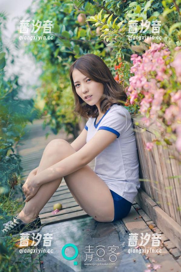 青豆客 - 资源层出不穷，金BABY又有新作的睡衣合集，来啊，拍我吧！