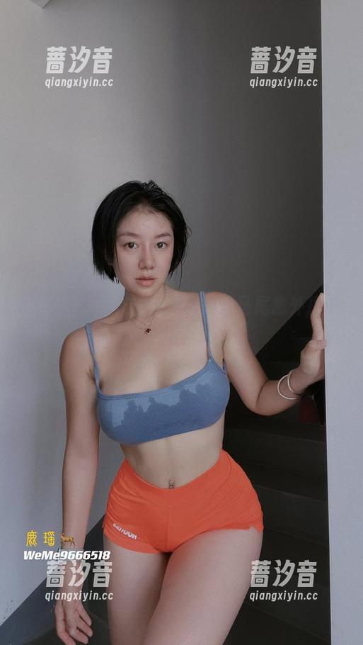 微密圈 - 合集中，鹿瑶的双马尾意外撞中了某种青涩回忆。