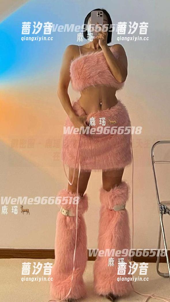 鹿瑶 微密圈 - 鹿瑶自拍:她的脸是不是天生长在镜头里?合集!
