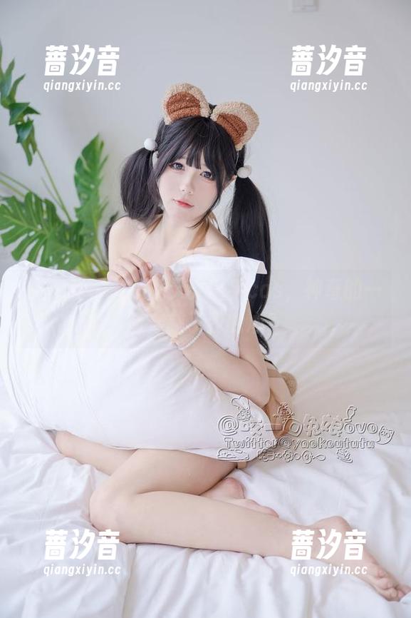 黏黏团子兔的精灵女射手cos，神奇的一箭穿越了我的心？